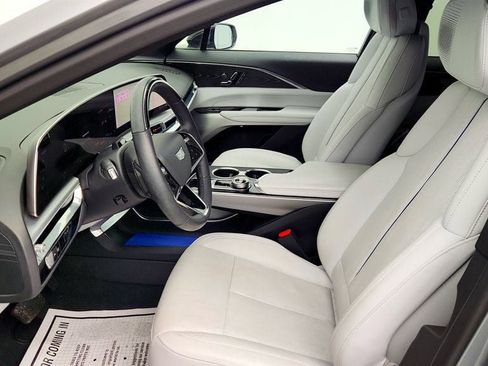 Used 2024 Cadillac Lyriq Luxury image 18