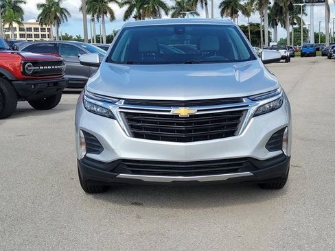 Used 2022 Chevrolet Equinox LT FWD image 2