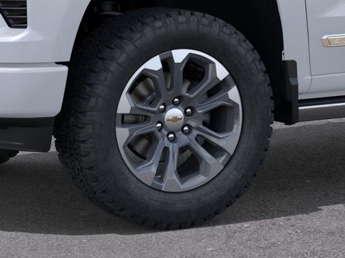 New 2026 Chevrolet Silverado 1500 High Country w/ Technology Package AWD/4WD image 9