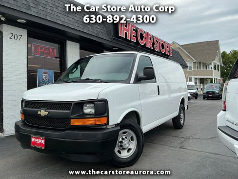 Used 2017 Chevrolet Express 3500 RWD image 1