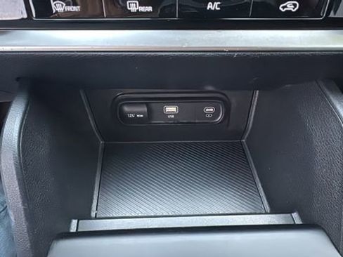 Used 2024 Kia Sportage LX image 21