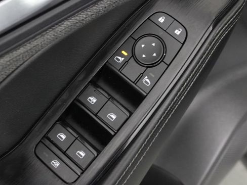 Certified 2023 Nissan Rogue SV image 23