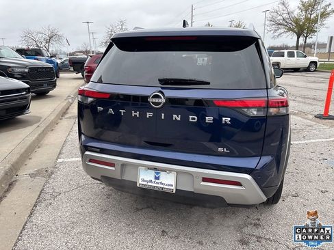Used 2025 Nissan Pathfinder SL FWD image 27