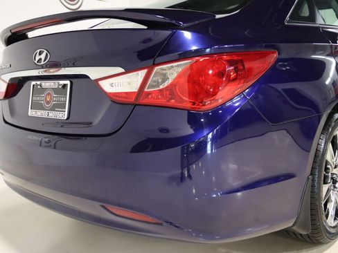 Used 2013 Hyundai Sonata GLS w/ Popular Equipment Pkg FWD image 12