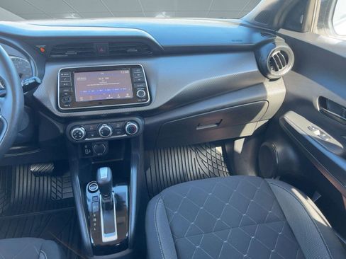 Used 2020 Nissan Kicks S image 25