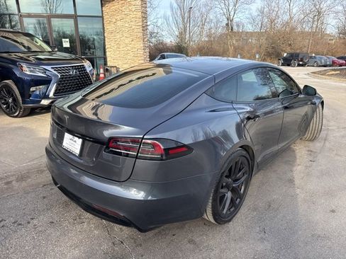 Used 2022 Tesla Model S image 3