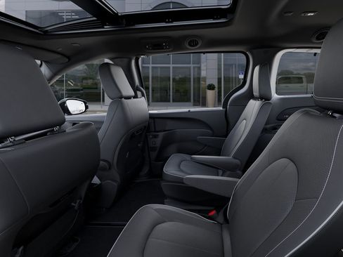 New 2026 Chrysler Pacifica Limited w/ S Appearance Package FWD image 24
