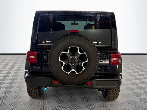 Used 2023 Jeep Wrangler Unlimited Rubicon 4xe w/ Cold Weather Group AWD/4WD image 7