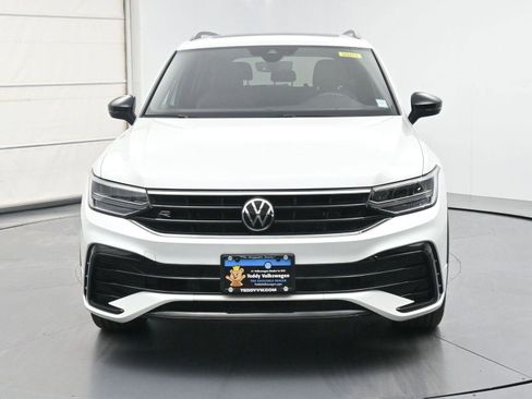 Used 2023 Volkswagen Tiguan SE R-Line AWD/4WD image 24