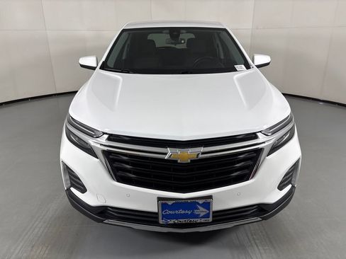 Used 2024 Chevrolet Equinox LT FWD image 3