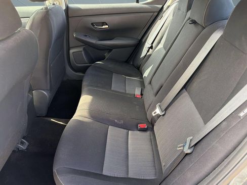 Used 2021 Nissan Sentra SV FWD image 22