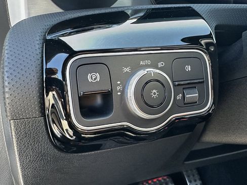 Certified 2025 Mercedes-Benz CLA 250 4MATIC image 34