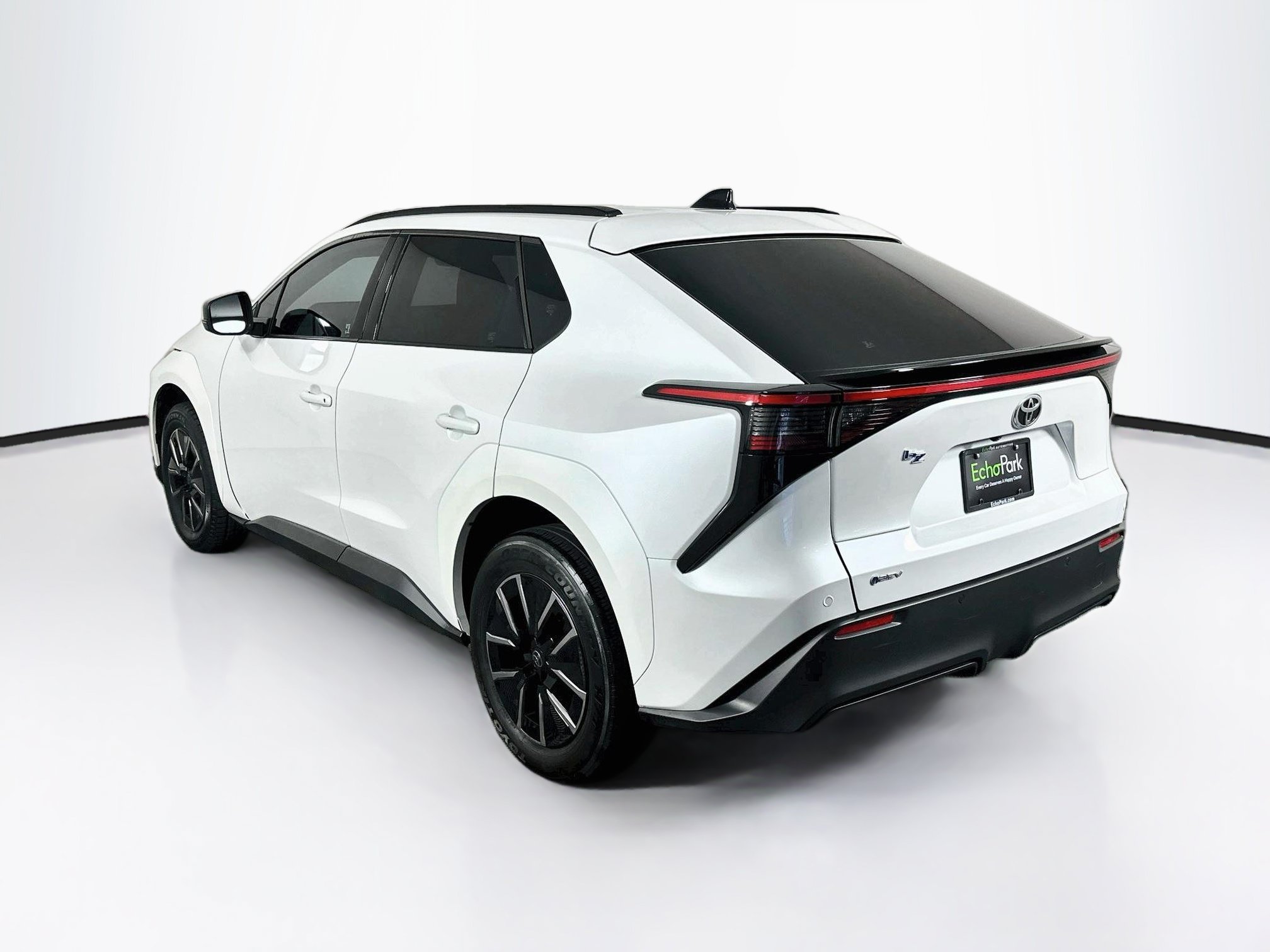 Used 2026 Toyota bZ FWD image 5