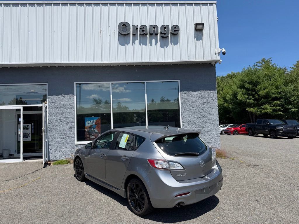 Used 2011 MAZDA MAZDA3 s Grand Touring w/ Tech Pkg FWD image 4