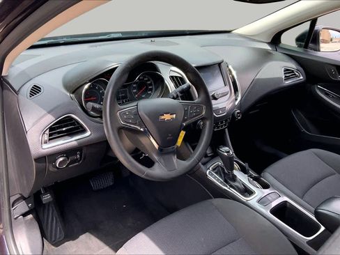 Used 2016 Chevrolet Cruze LT FWD image 17