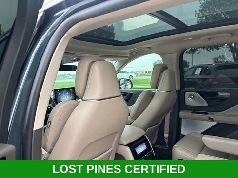 Used 2023 Lincoln Aviator Grand Touring w/ Equipment Group 301A AWD/4WD image 25
