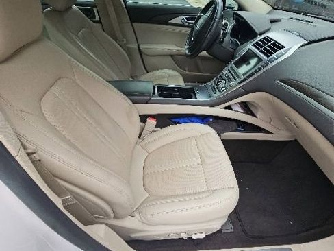 Used 2020 Lincoln MKZ Reserve w/ Elements Package FWD image 11