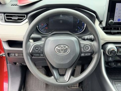 Used 2024 Toyota RAV4 XLE w/ Convenience Package AWD/4WD image 19