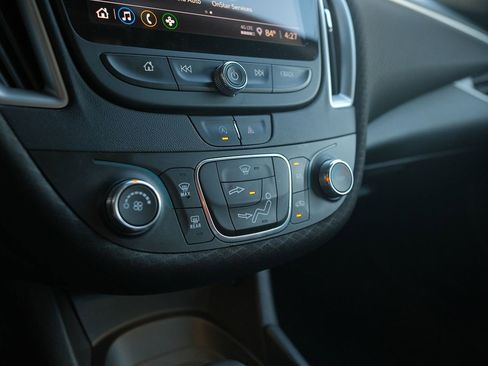 Used 2022 Chevrolet Malibu LS image 23