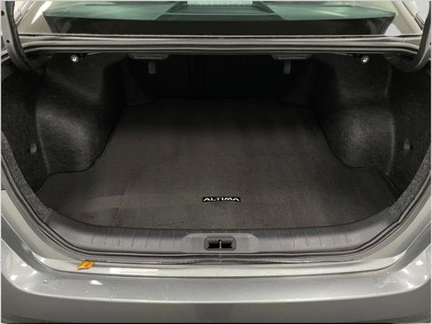 Used 2025 Nissan Altima 2.5 S image 5