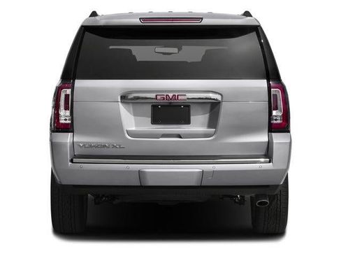 Used 2017 GMC Yukon XL Denali w/ Open Road Package AWD/4WD image 5