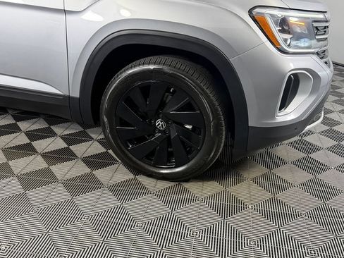 Used 2026 Volkswagen Atlas SE AWD/4WD image 14