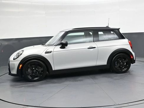 Used 2022 MINI Cooper S image 8