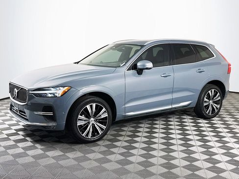 Used 2022 Volvo XC60 B5 Inscription w/ Advanced Package image 4