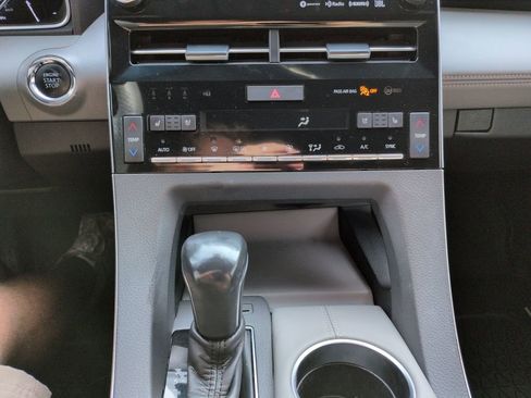 Used 2020 Toyota Avalon Limited w/ Advanced Safety Package FWD image 18