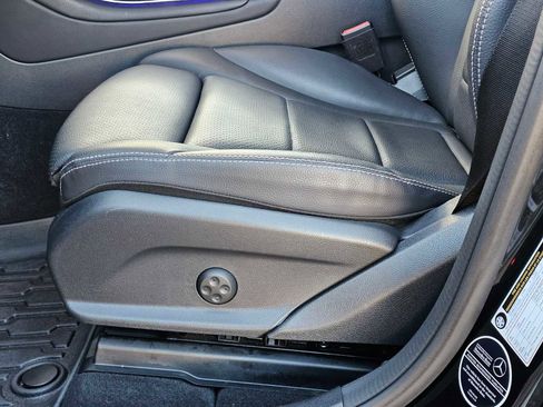 Used 2022 Mercedes-Benz GLC 300 GLC 300 image 24