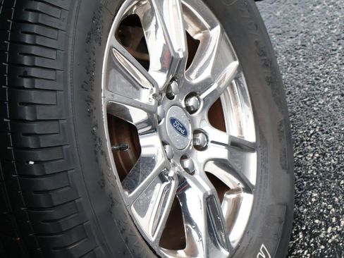 Used 2015 Ford F150 Lariat AWD/4WD image 21