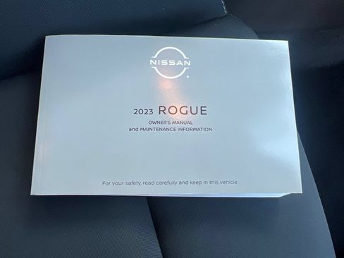 Used 2023 Nissan Rogue S AWD/4WD image 25