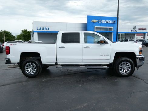 Used 2016 Chevrolet Silverado 2500 LTZ w/ Duramax Plus Package AWD/4WD image 4