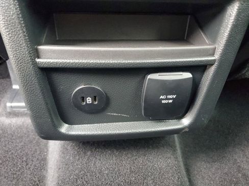 Used 2024 Ford Edge ST-Line image 11