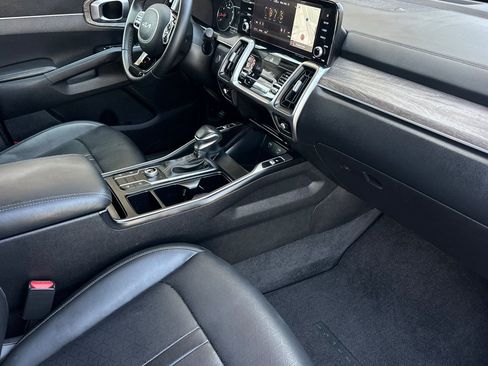 Used 2022 Kia Sorento S AWD/4WD image 16