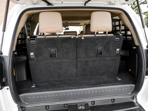 Used 2015 Toyota 4Runner Limited image 61