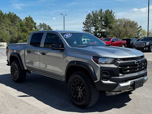 Used 2024 Chevrolet Colorado Trail Boss w/ LPO, Skid Plate Package AWD/4WD image 8