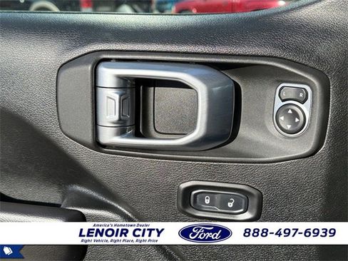 Used 2020 Jeep Gladiator Rubicon w/ Trailer Tow Package image 18