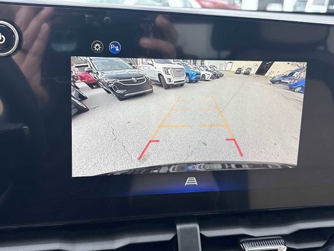 New 2026 Chevrolet Equinox ACTIV FWD image 15