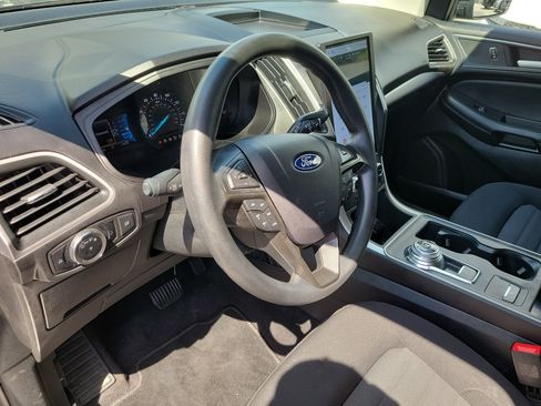 Used 2024 Ford Edge SE w/ Black Appearance Package AWD/4WD image 17