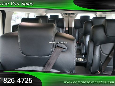 Used 2023 Ford Transit 350 XLT image 2