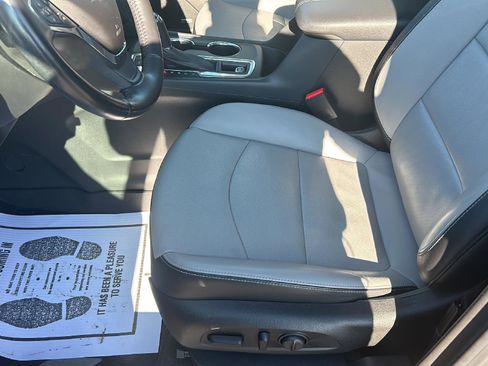 Used 2020 Chevrolet Equinox Premier image 8