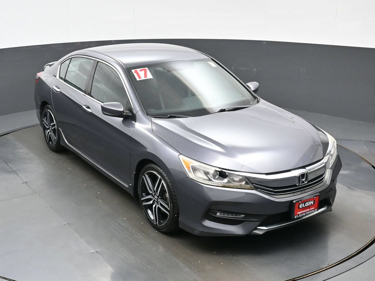 Used 2017 Honda Accord Sport image 35