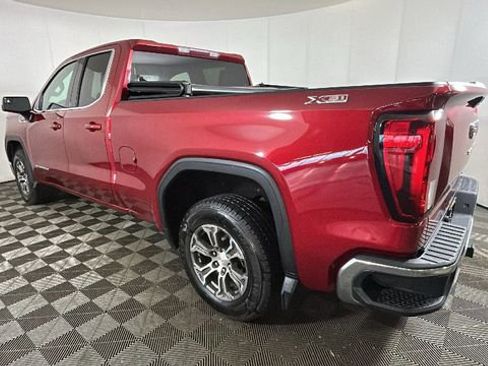 Used 2019 GMC Sierra 1500 SLE w/ SLE Value Package AWD/4WD image 4