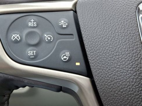 Used 2018 GMC Acadia Denali w/ Technology Package AWD/4WD image 28