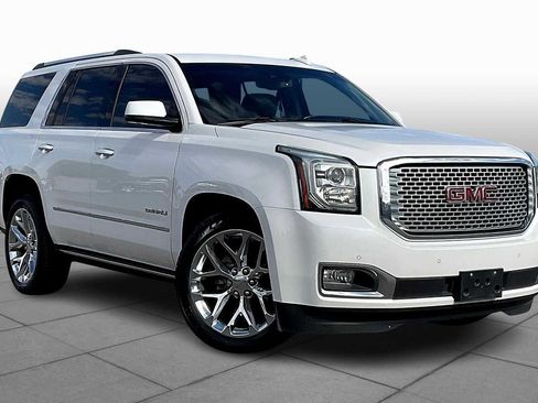 Used 2016 GMC Yukon Denali w/ Open Road Package image 3