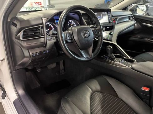 Used 2023 Toyota Camry SE FWD image 18