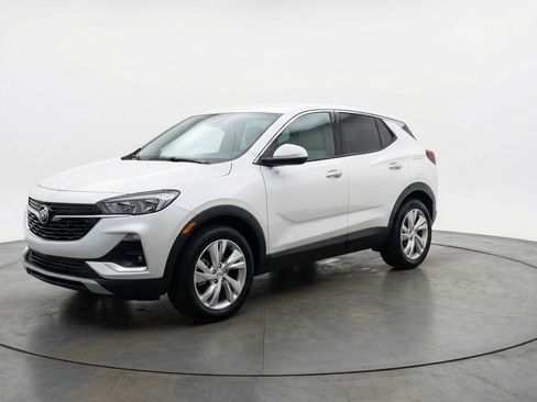 Used 2025 Buick Encore GX Preferred FWD image 3