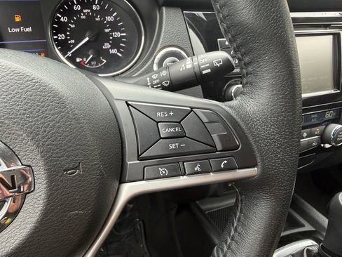 Used 2020 Nissan Rogue SV image 55
