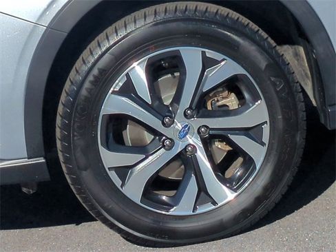 Used 2021 Subaru Outback Limited image 16